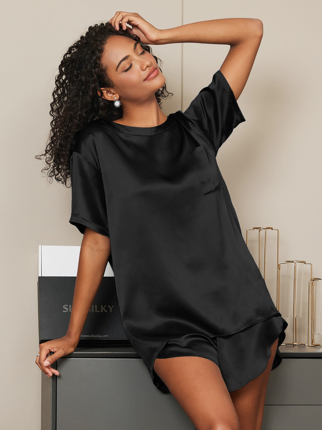Women's Pure Silk Short Sleeve Round Neck Above the Knee Pyjamas Set