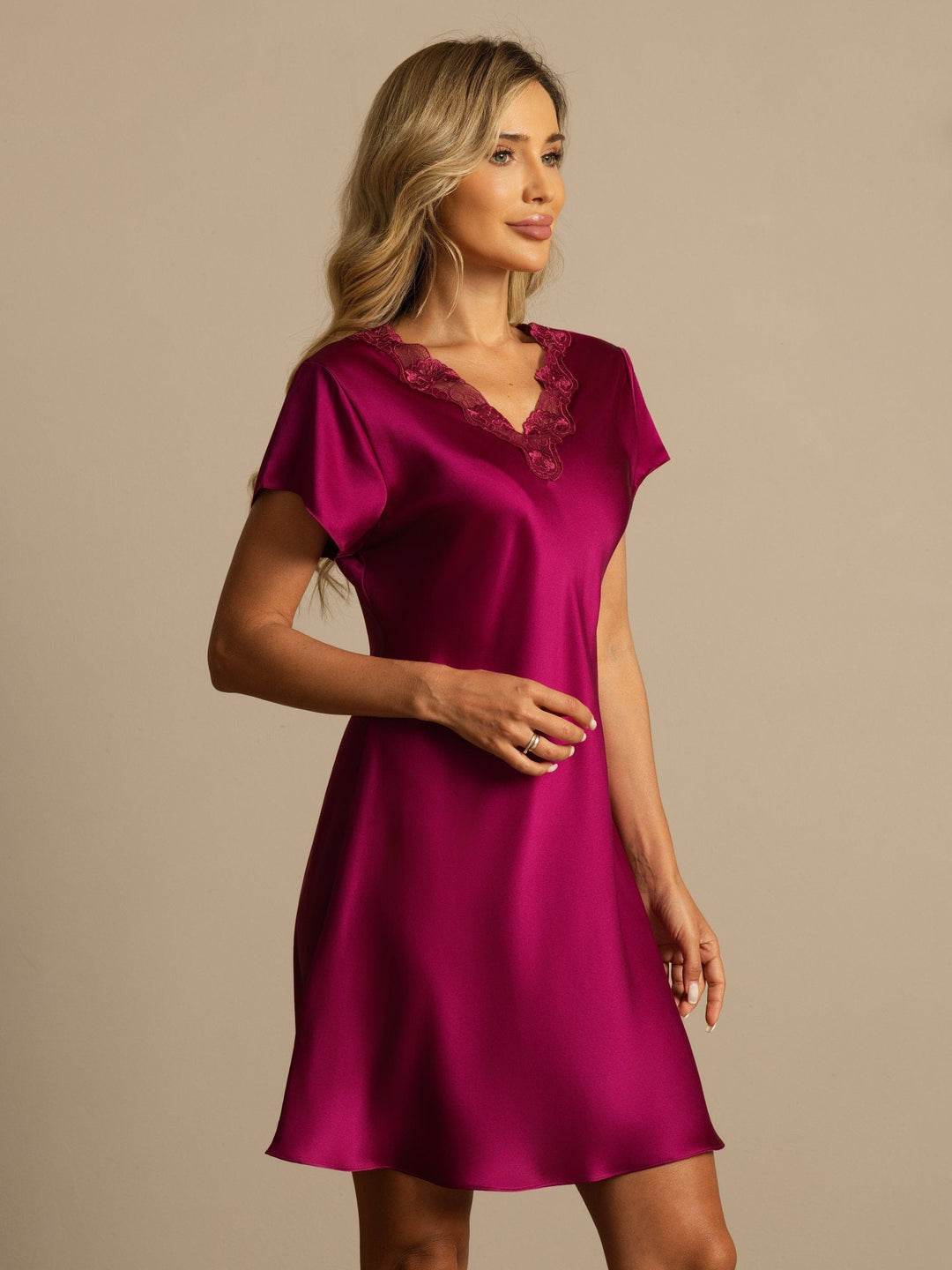 Pure Silk Short Sleeve V-neck Side Split Short Nightdress