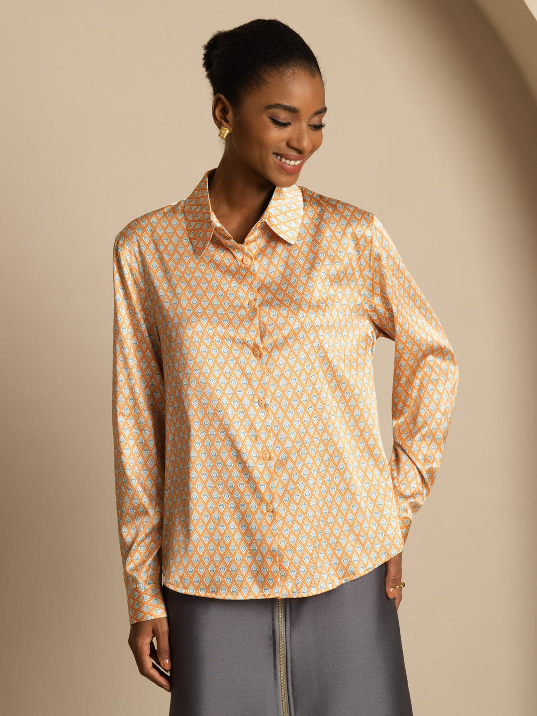 19Momme Silk Long Sleeve Lapel Collar Women's Shirt with Button Up Design