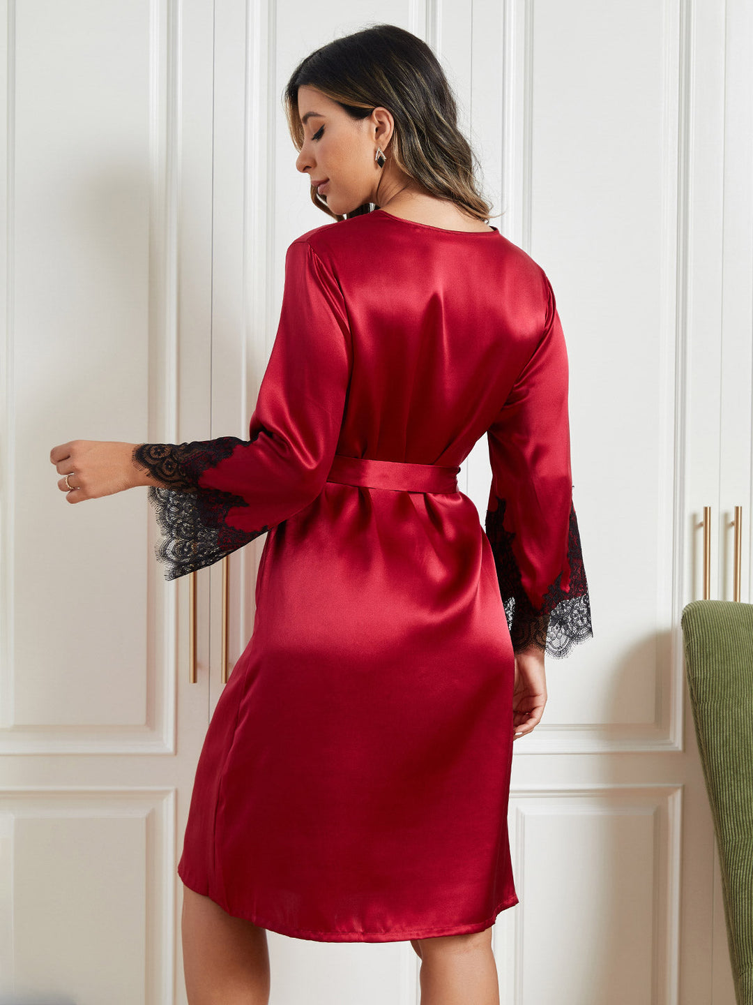Pure Silk 3/4 Sleeve Women's Dressing Gown with Lace Design
