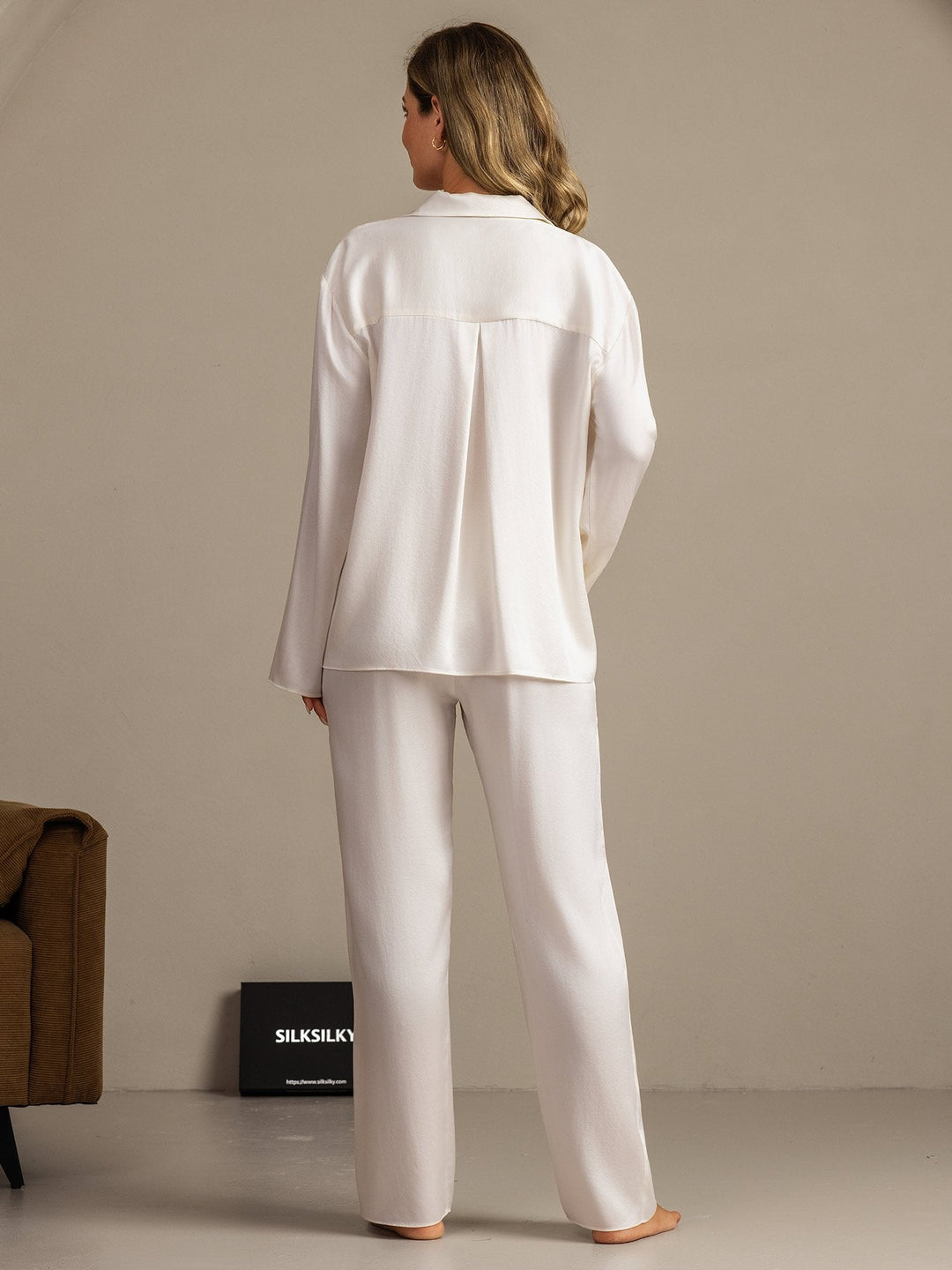 19Momme Washable Silk Long Sleeve Notch Collar Women's Pajamas Set