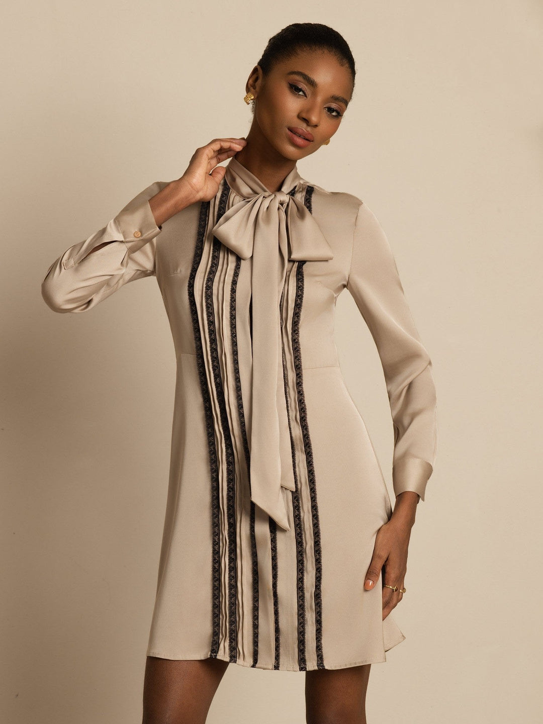 19Momme Silk  Women's Tie-Neck Short Shirt Dress with Vertical Pleated