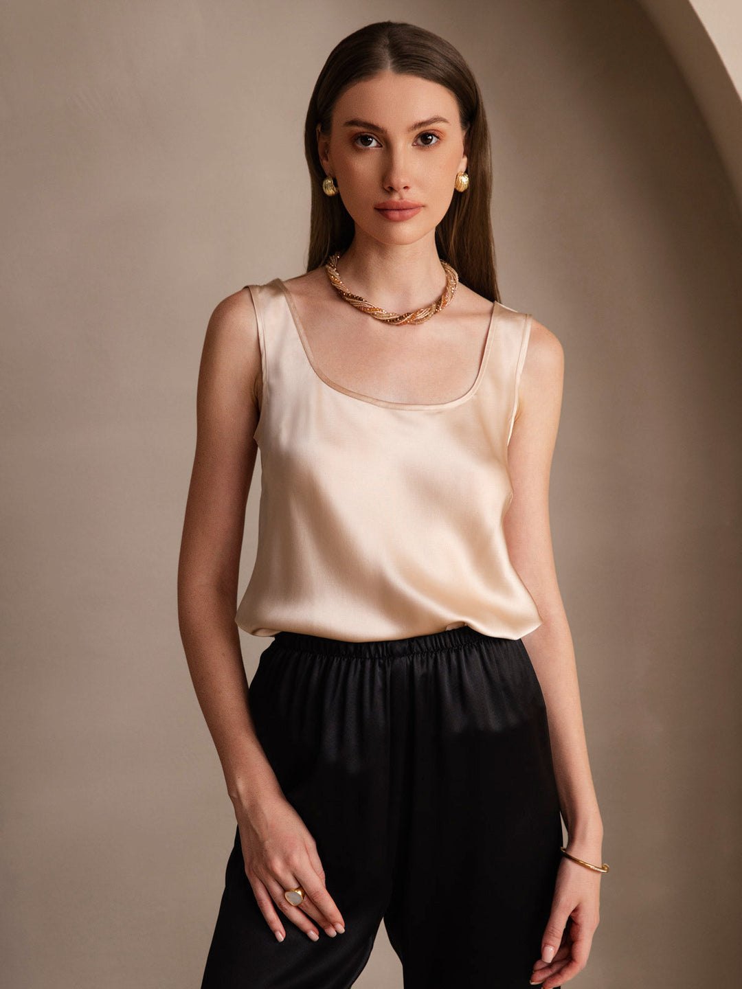 19Momme Silk Sleeveless U Neck Women's Tank Top