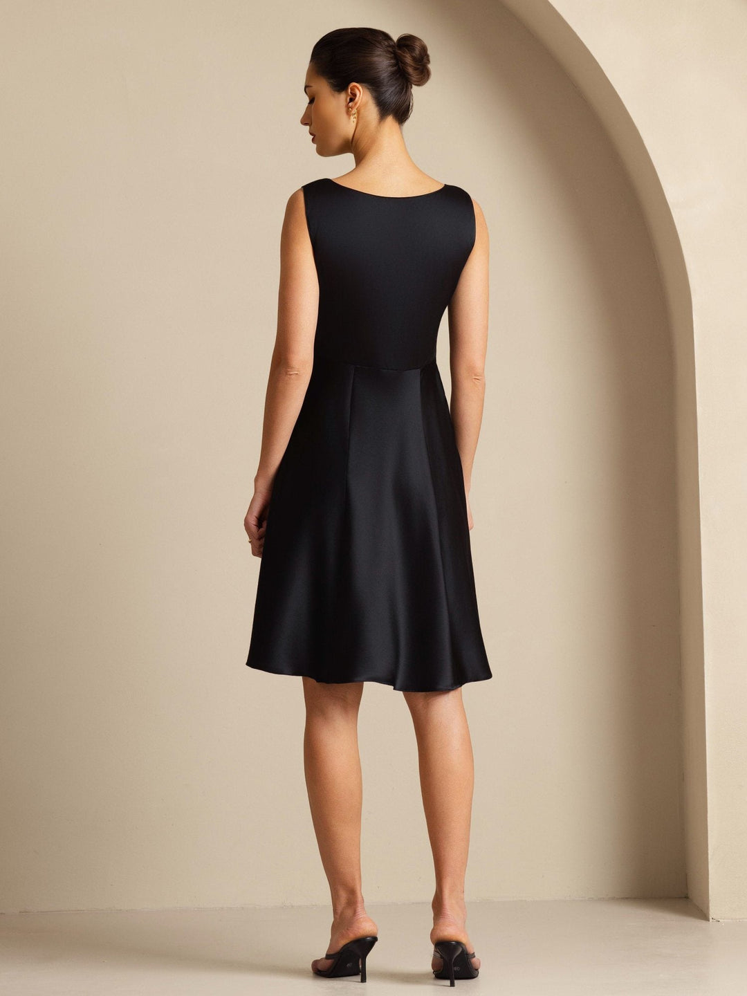 19Momme Silk A-Line Knee-Length Sleeveless Dress