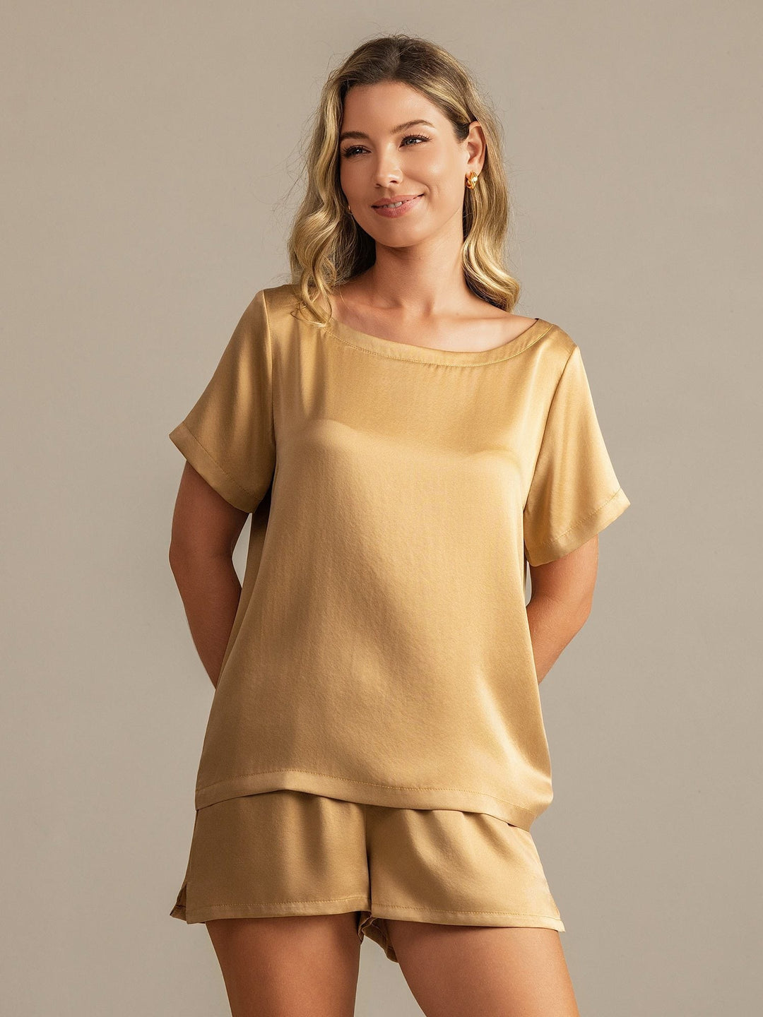 19Momme Women's Silk Short Sleeve Round Collar Pajamas Set with Side Pocket Design